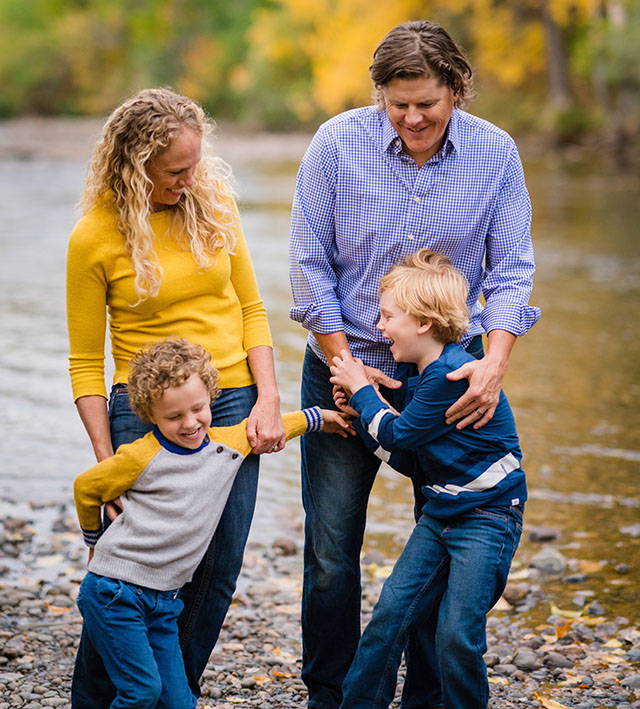Family having fun at a family photo session in the call - Golden CO with Taylor Hulett Photography